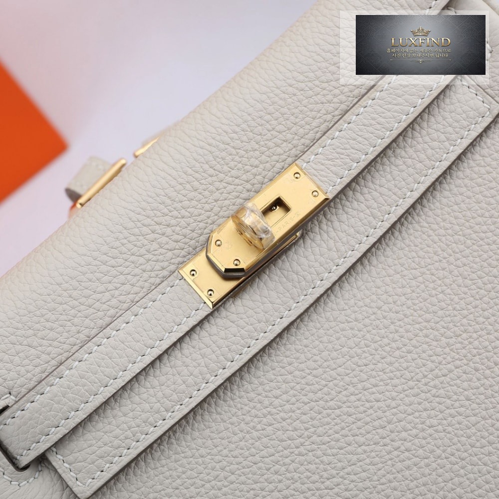 Hermes Kelly Ado 22