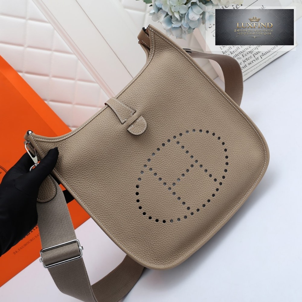 Hermes Evelyne 28